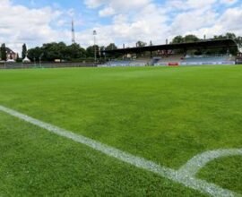 dfb pokal der platz des sv hemelingen ist vier meter zu kurz um den vfl CBkE3FBx