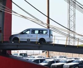 donald trumps zollpolitik milliardenverluste fur volkswagen durch autozolle GqXAr8fr