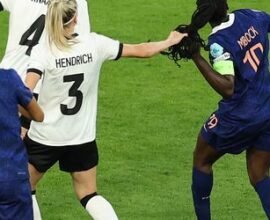 fu ball em 2025 dfb sportdirektorin nia kunzer blamiert sich mit erkl rung zu hendrich rot rnOCRFIx