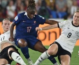 fu ball em 2025 k mpfen rennen bei en foulen darum begeistert die dfb auswahl wszSRxSL