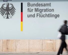 gefluchtete aus syrien mussen mehr als ein jahr auf asylentscheide warten 4YkrWh25