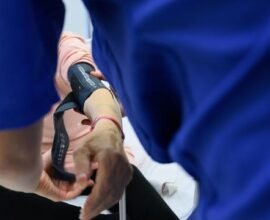 gesundheitswesen mehr menschen schlie en ausbildung in pflegeberufen erfolgreich ab CfiIaNaE