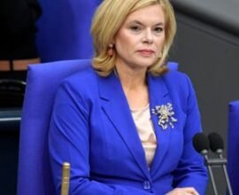 julia klockners verbote irene mihalic furchtet whataboutism manier im bundestag 5pKjW43G