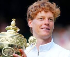 tennis jannik sinner holt betreuer trotz rolle in dopingsperre zuruck D5jbY6iQ
