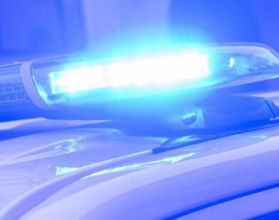 asylrecht organisationen verklagen zwei minister nach abschiebungen von afghanen JRmHaqZ7