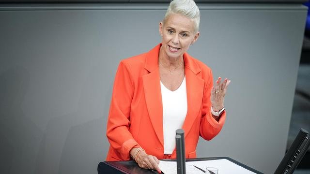 bundesregierung agrar staatssekret rin breher soll neue tierschutzbeauftragte werden yquVsQze