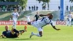 dfb pokal schalke spieler antwi adjei erstattet anzeige nach rassismusvorfall 0 4r3LFeu2