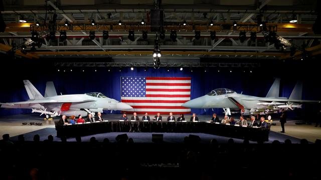 kampfflugzeug werke boeing mitarbeiter treten in streik 7cZsykV2