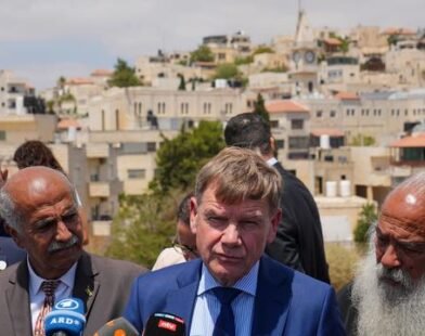 krieg in nahost bundesregierung fordert weitere verbesserung der versorgung in gaza JgUORfiK