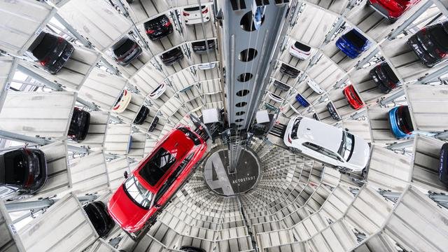 produktion in deutschland deutsche unternehmen produzieren weniger als erwartet ithzwScy