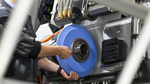 wirtschaft deutsche industrie verliert laut umfrage an wettbewerbsf higkeit