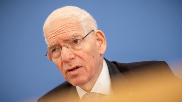 zentralrat der juden in deutschland schuster sieht durch deutschen exportstopp existenz israels gef hrdet qmyjyFtY